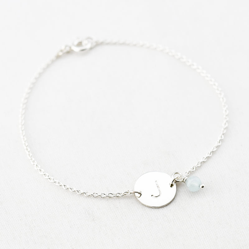 aquamarijn armband letter rondje