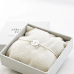 rozenkwart armband letter K lasergraveren