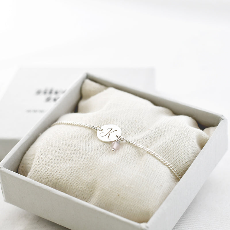 armband letter rondje laser graveren rozenkwarts