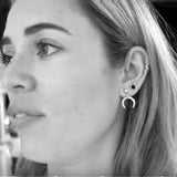 Oorstekers halve maan horizontaal