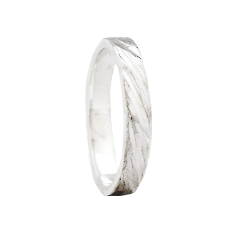 Zilveren dames of heren love ring mat hoogglans