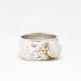 Ring edelsteen relief