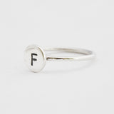 Ring letter stapel