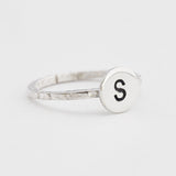 Ring letter stapel